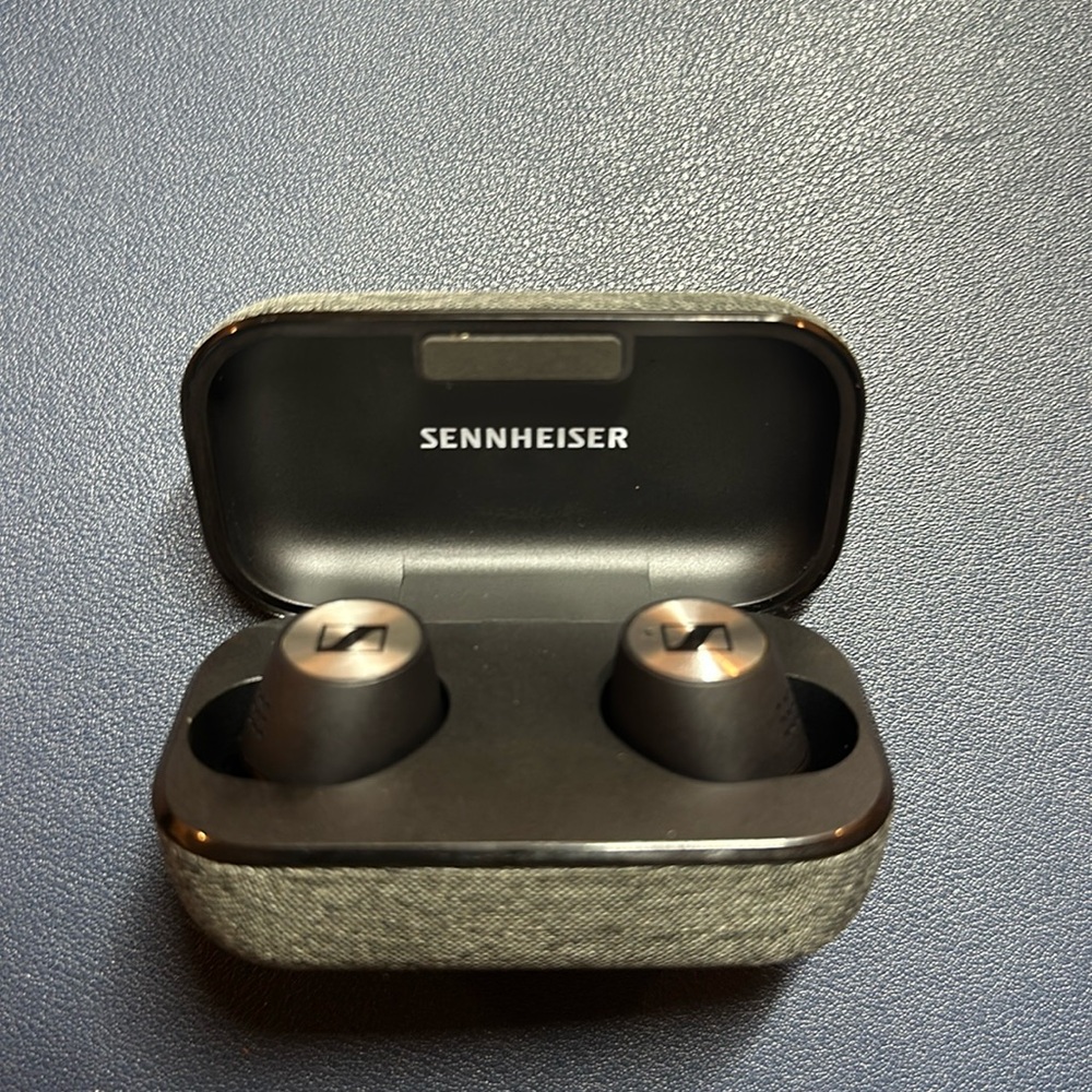 Sennheiser Momentum 2 True Wireless Black In-ear Headset w/ cable